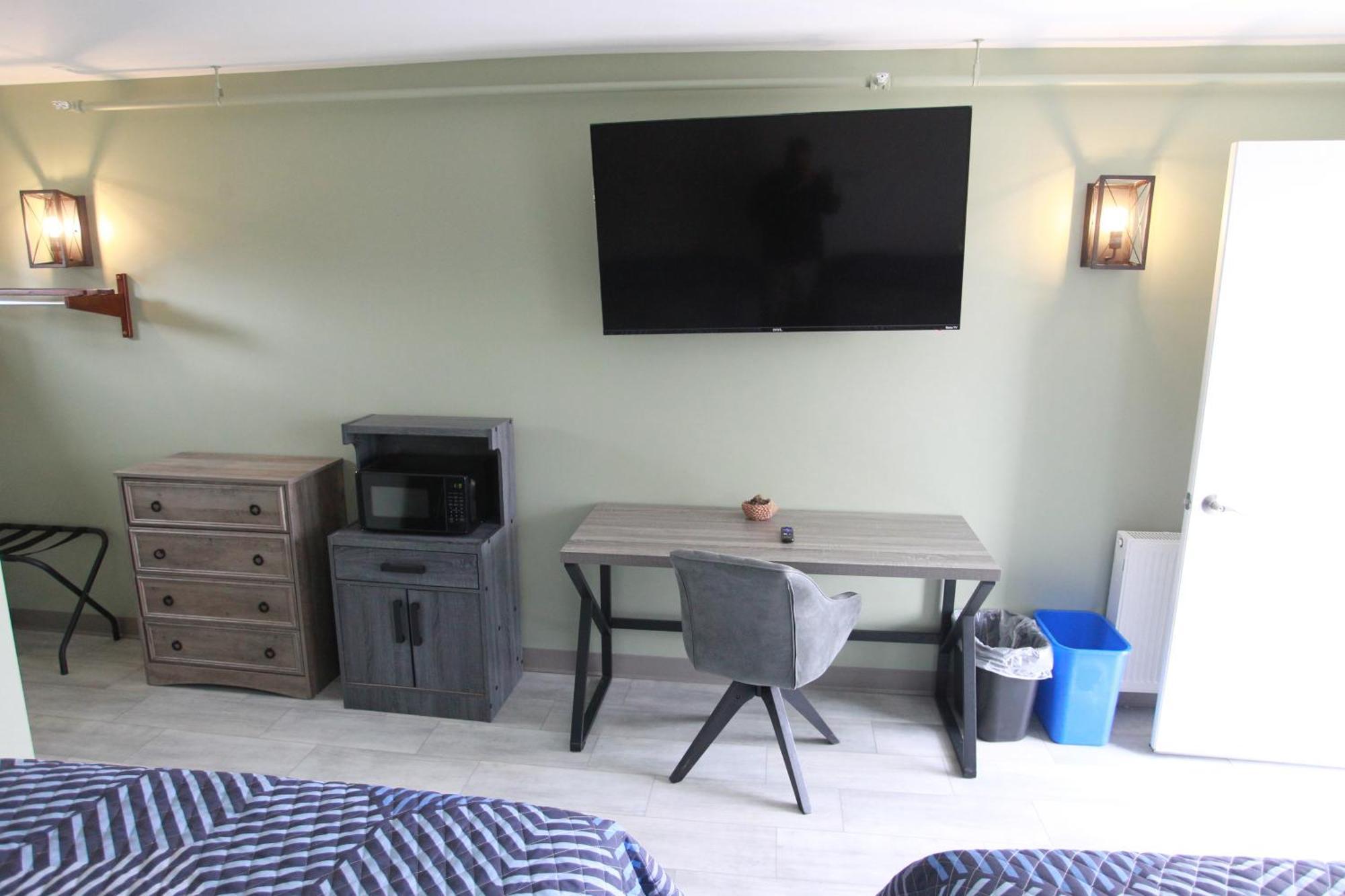Wolastoq Inn And Suites Houlton 외부 사진